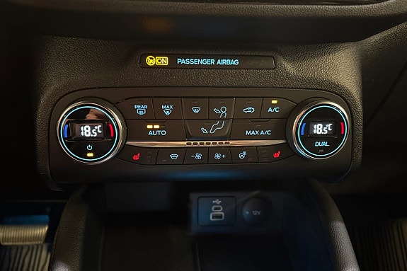 Ford Kuga 12 of 19