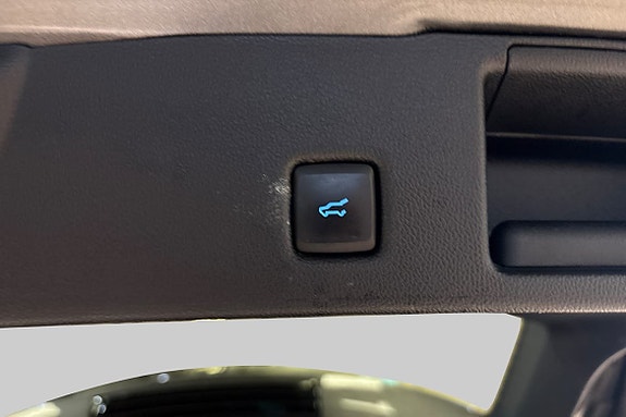 Ford Kuga 7 of 19