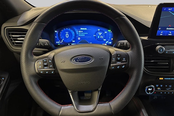 Ford Kuga 8 of 19