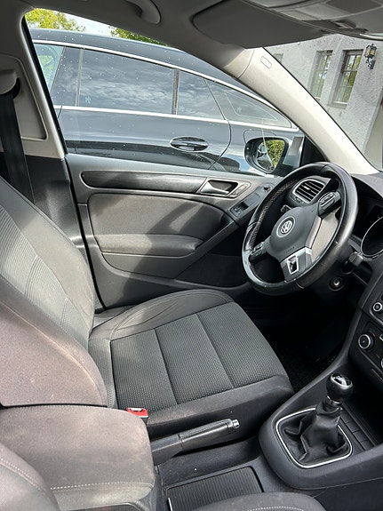 Volkswagen Golf VI 2 of 6
