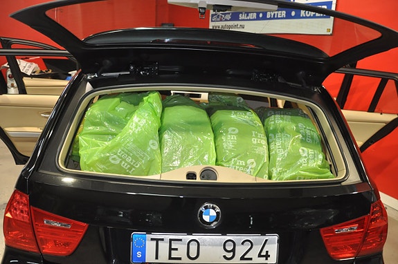 BMW 320d 16 of 24