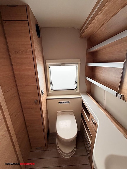 Knaus Südwind 650 PXB 26 of 27