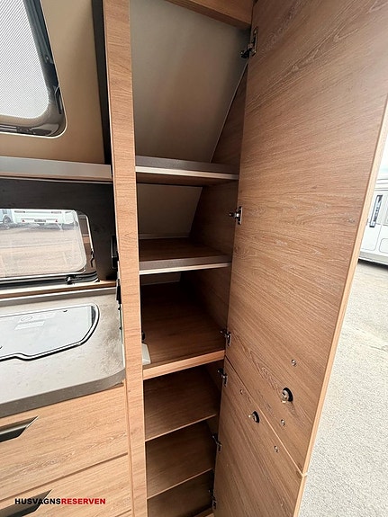 Knaus Südwind 650 PXB 14 of 27