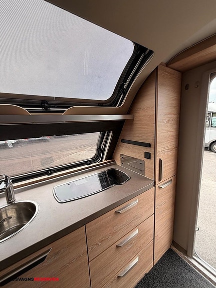 Knaus Südwind 650 PXB 13 of 27
