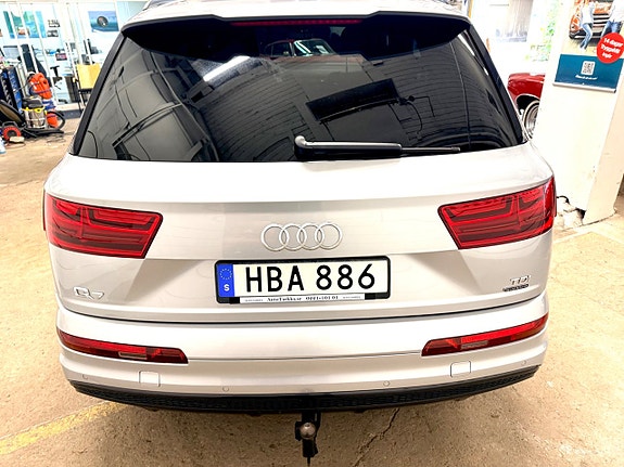 Audi Q7 5 of 18