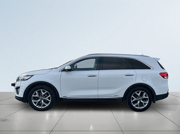 Kia Sorento 4 of 24