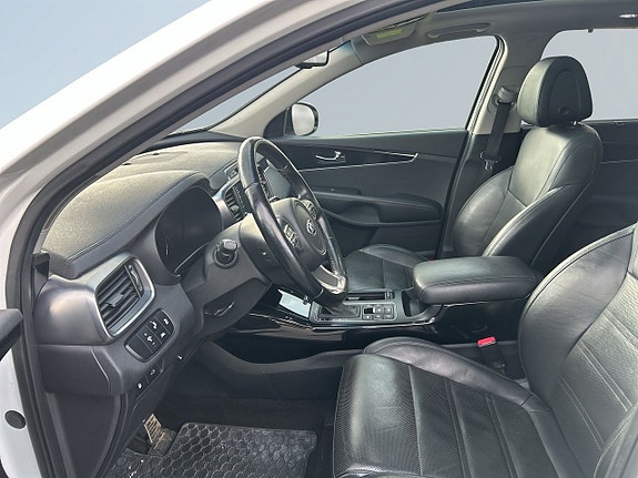 Kia Sorento 7 of 24