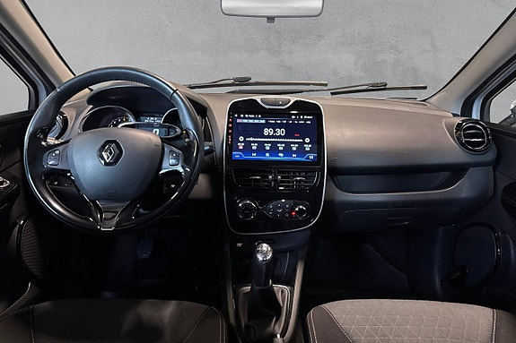 Renault Clio 15 of 17