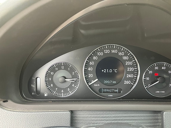 Mercedes-Benz CLK200 6 of 6