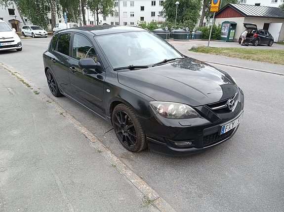 Mazda 3 2 of 5
