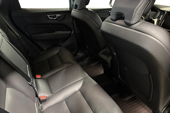 Volvo XC60 24 of 28