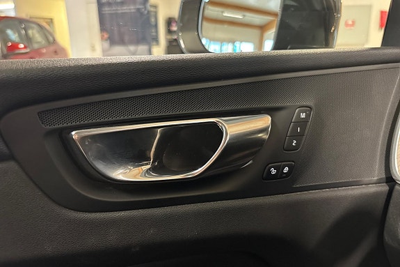 Volvo XC60 21 of 28