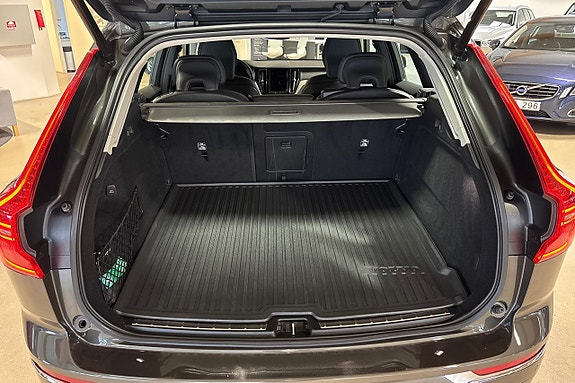 Volvo XC60 25 of 28