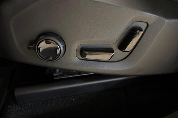Volvo XC60 22 of 28