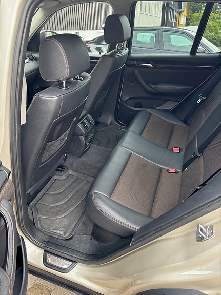 BMW X3 11 of 19