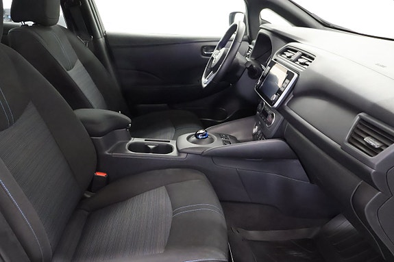 Nissan Leaf 8 of 18