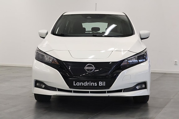 Nissan Leaf 2 of 18