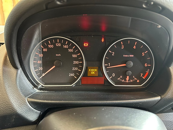 BMW 116i 9 of 9