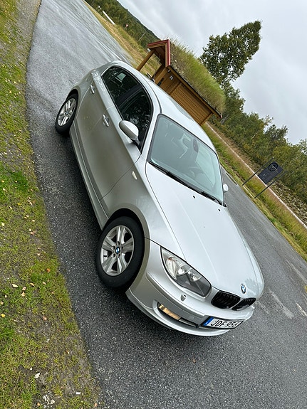 BMW 116i 4 of 9