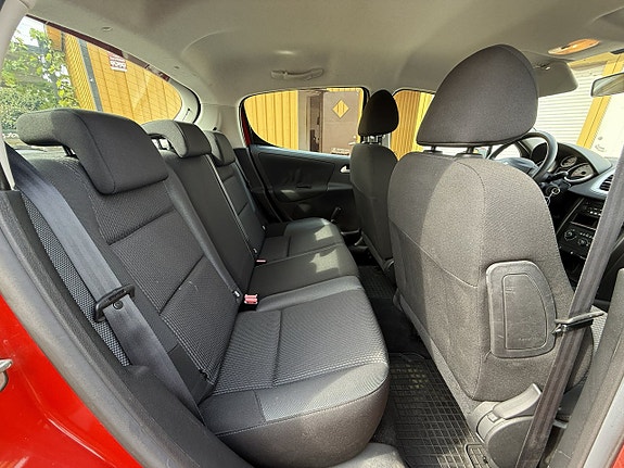 Peugeot 207 12 of 12