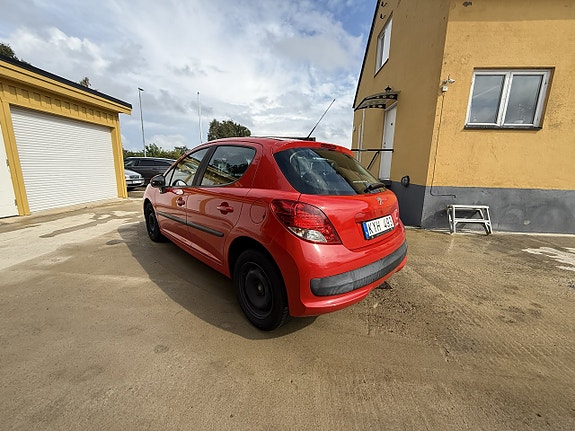 Peugeot 207 6 of 12