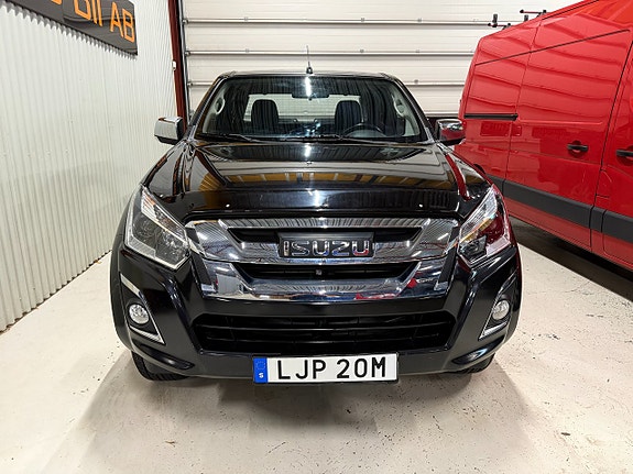 Isuzu D-max 7 of 15