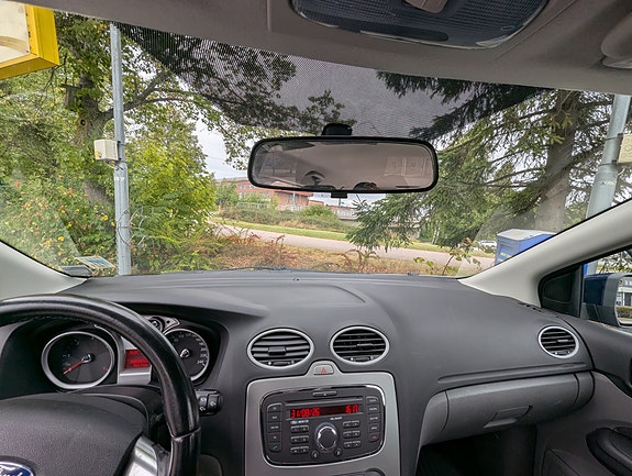 Ford Focus 9 of 17