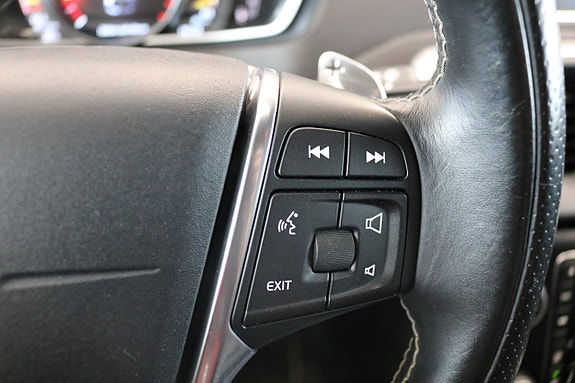 Volvo V40 22 of 26