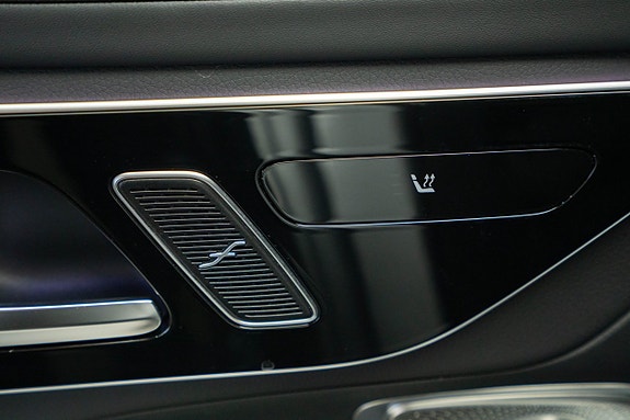 Mercedes-Benz GLC300 de 24 of 25