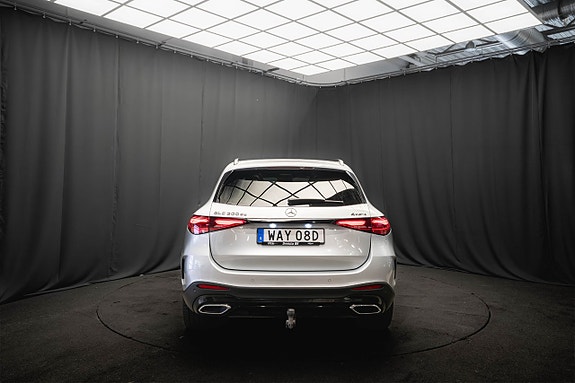 Mercedes-Benz GLC300 de 8 of 25