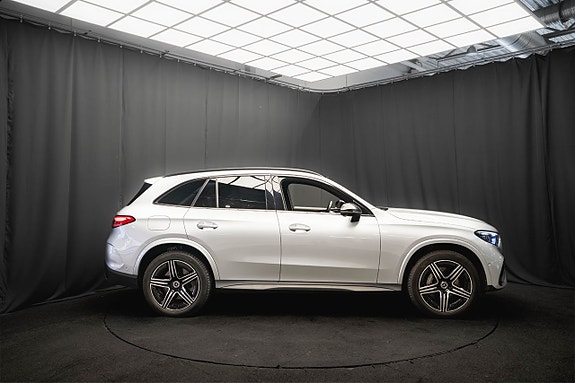 Mercedes-Benz GLC300 de 6 of 25