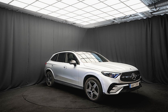 Mercedes-Benz GLC300 de 5 of 25