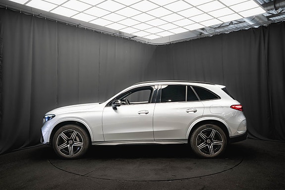 Mercedes-Benz GLC300 de 10 of 25