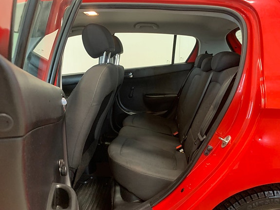 Hyundai i20 6 of 11
