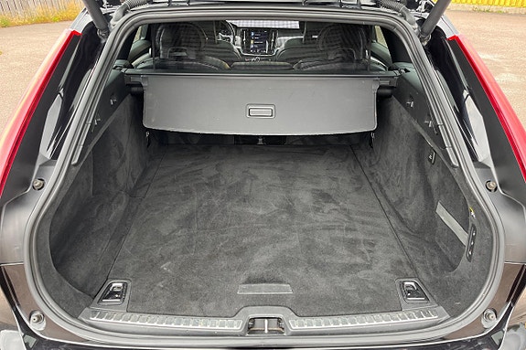 Volvo V90 26 of 30