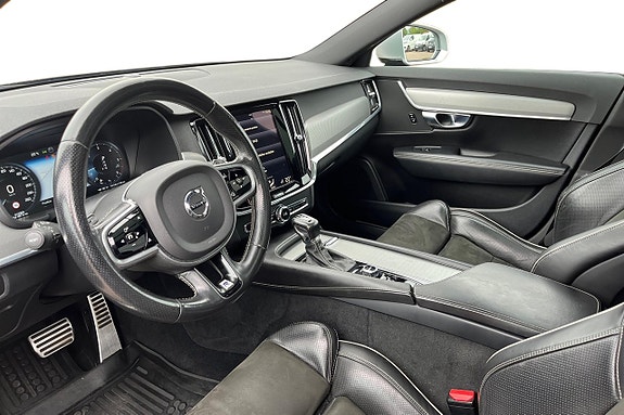 Volvo V90 11 of 30