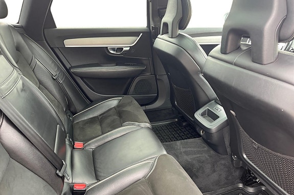 Volvo V90 24 of 30