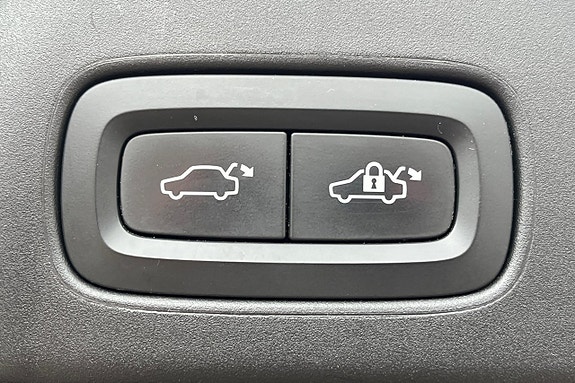 Volvo V90 27 of 30