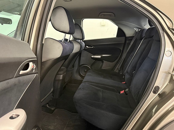 Honda Civic 14 of 27