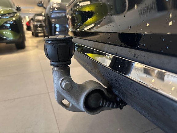 Volvo V60 2 of 3