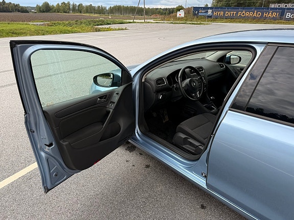 Volkswagen Golf I 17 of 30