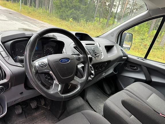 Ford Transit Custom 6 of 8