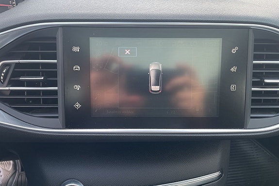 Peugeot 308 14 of 18