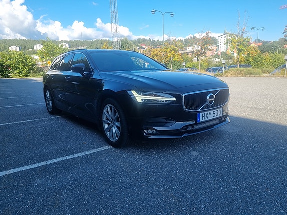 Volvo V90 3 of 5