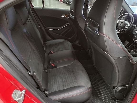 Mercedes-Benz A180 5 of 10