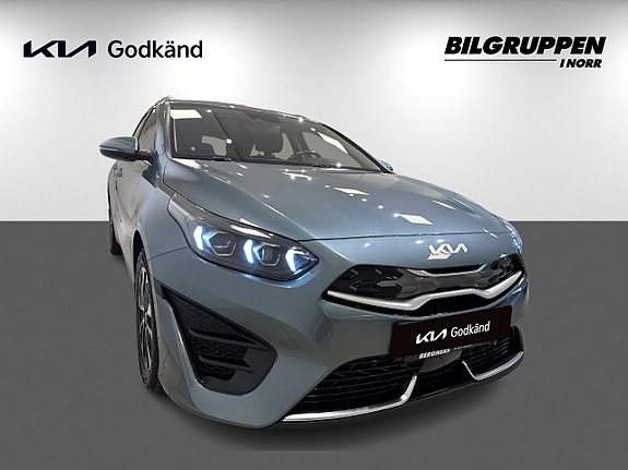 Kia Ceed 3 of 16