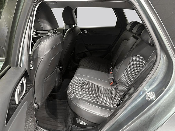 Kia Ceed 9 of 16