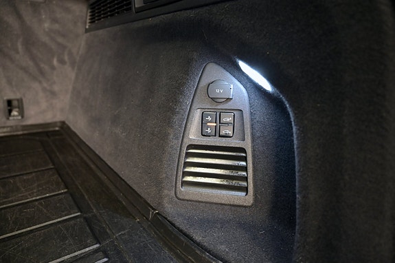 Volkswagen Touareg 10 of 30