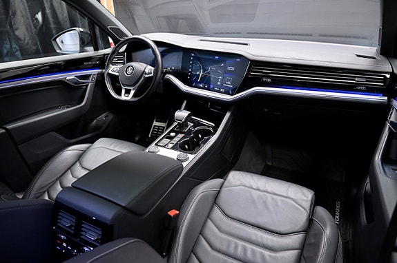 Volkswagen Touareg 18 of 30