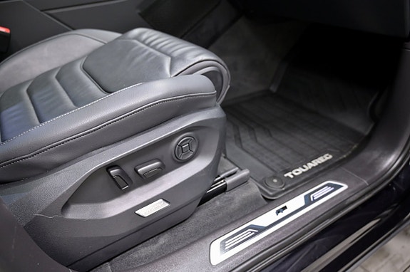 Volkswagen Touareg 17 of 30